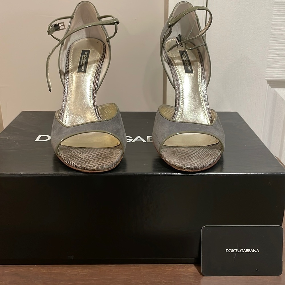 Authentic Dolche & Gabbana heeled sandals!!